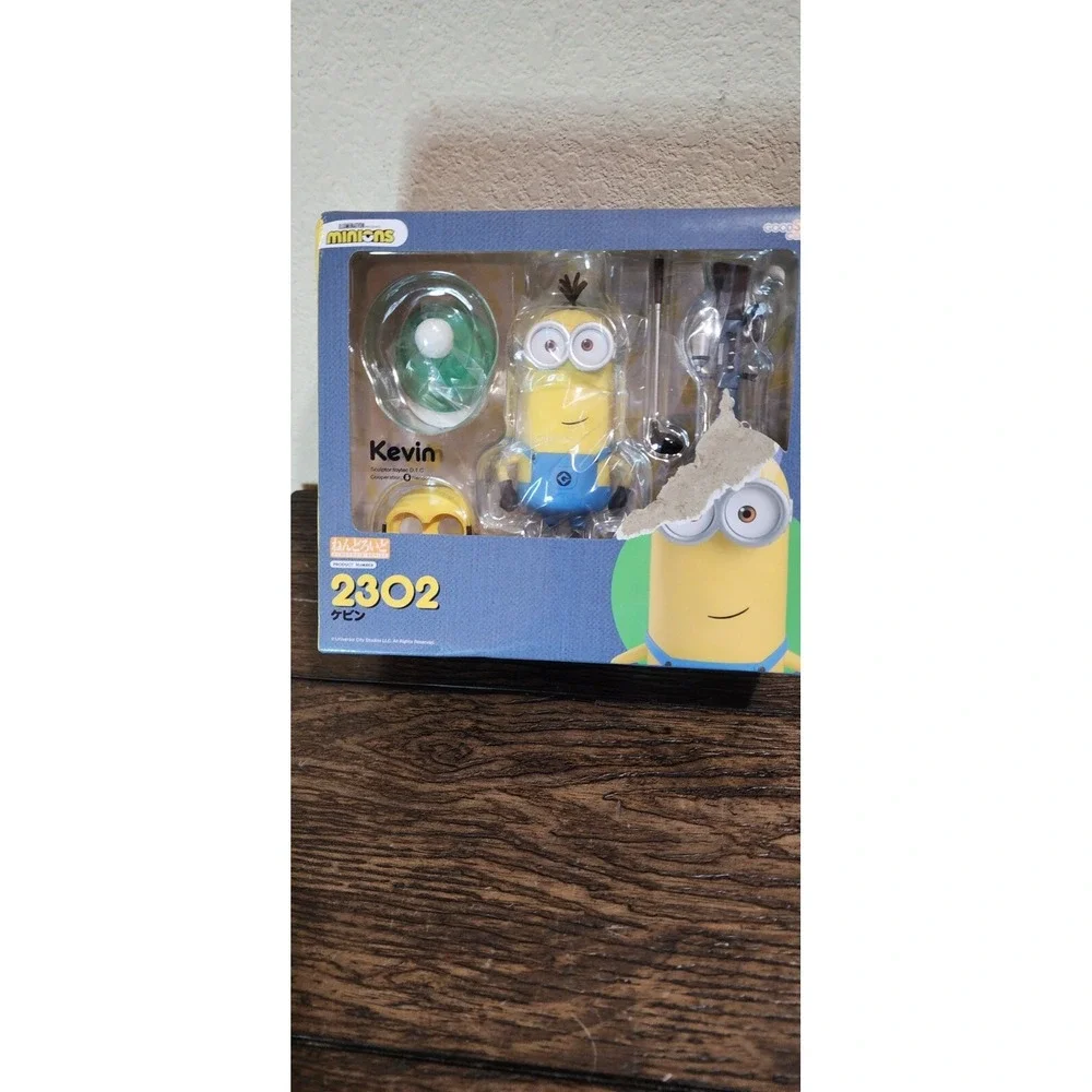 Kevin Good Smile Company Nendoroid 2302 Minions Action Figure NEW Damaged Box